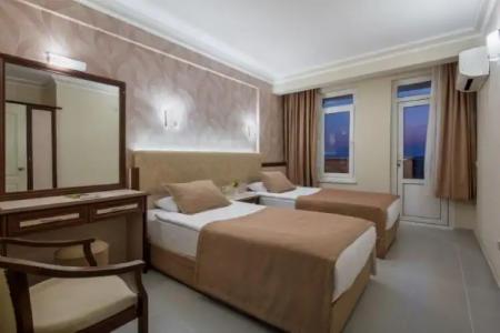 May Flower Apart - 103