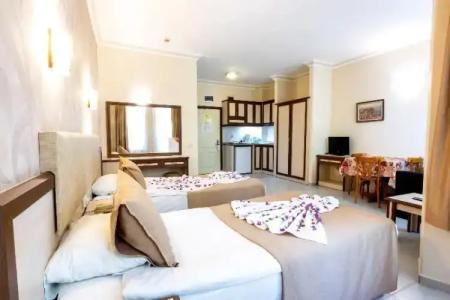 May Flower Apart - 175