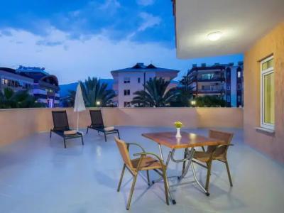 May Flower Apart - 112