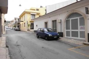 Mary Affittacamere, Comiso