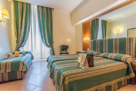 Raeli Siracusa - 4