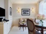 Deluxe Suite with balcony