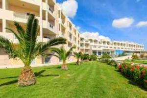 Sovereign Beach Hotel