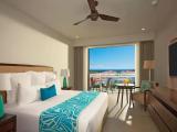 3 Bedrooms Family Preferred Club Suite with tropical view