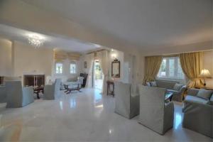 Lagonisi Villa VIP, Anavissos