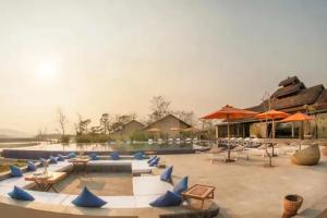 Meghauli Serai Chitwan National Park - A Taj Safari Lodge, Meghauli