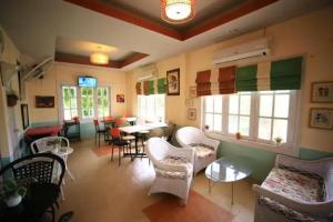 Baanpooya Hotel and Resort, Tak