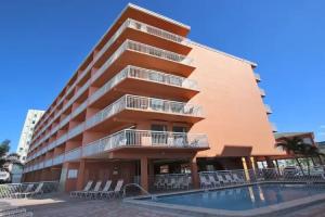 Chateaux 301 Apartment, Clearwater Beach