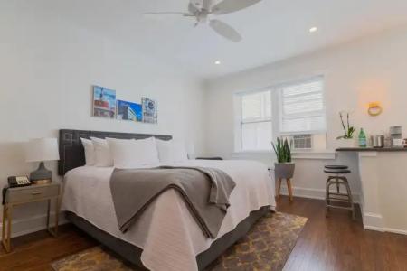 The Plaza - Milwaukee - 100