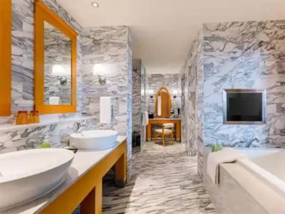 Resorts World Sentosa - Michael - 41