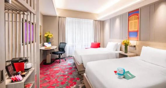 Royal Plaza on Scotts - 32