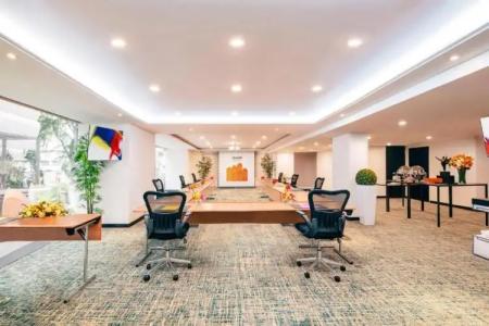 Royal Plaza on Scotts - 22