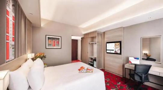 Royal Plaza on Scotts - 6