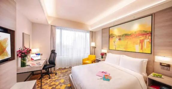 Royal Plaza on Scotts - 3