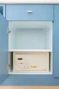 128 room and massage - 47