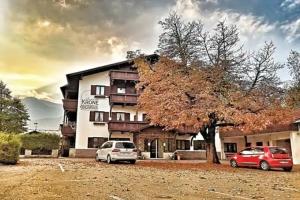 Hotel Krone Tirol, Reutte