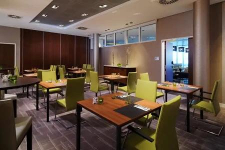 Courtyard by Marriott Cologne - 7