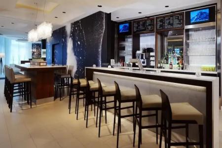 Courtyard by Marriott Cologne - 11