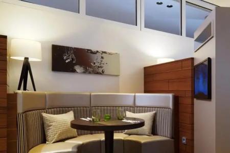 Courtyard by Marriott Cologne - 9