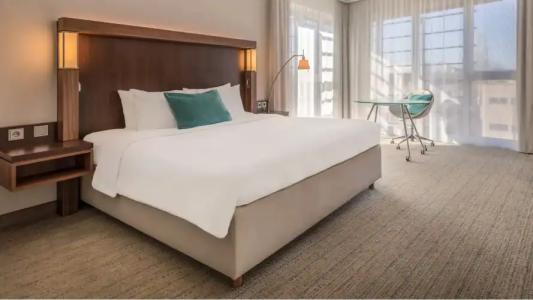 Courtyard by Marriott Cologne - 32