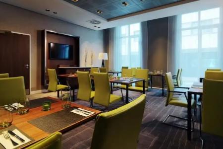 Courtyard by Marriott Cologne - 13