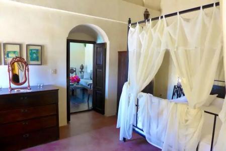 Santorini Heritage Villas - 46