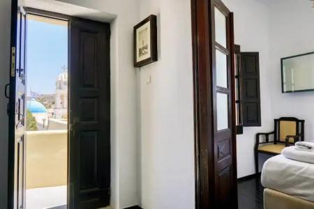 Santorini Heritage Villas - 129