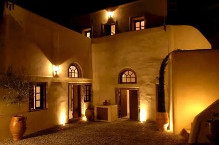 Santorini Heritage Villas