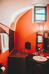 Santorini Heritage Villas - 142