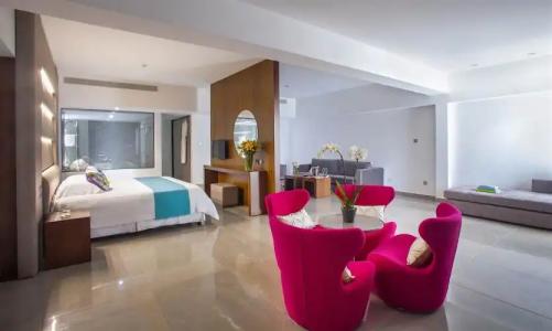 King Evelthon Beach & Resort - 14