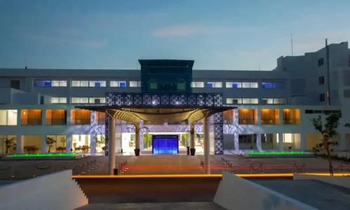 King Evelthon Beach & Resort