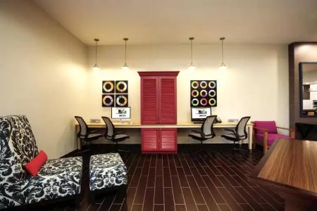 Home2 Suites Long Island City/Manhattan View - 17