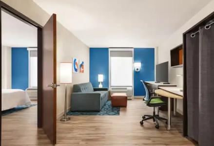 Home2 Suites Long Island City/Manhattan View - 58