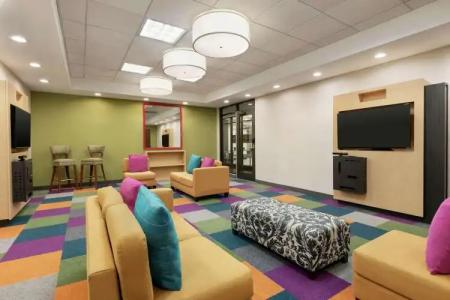 Home2 Suites Long Island City/Manhattan View - 14