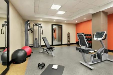 Home2 Suites Long Island City/Manhattan View - 21