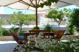 Twin House Spetses, Spetses