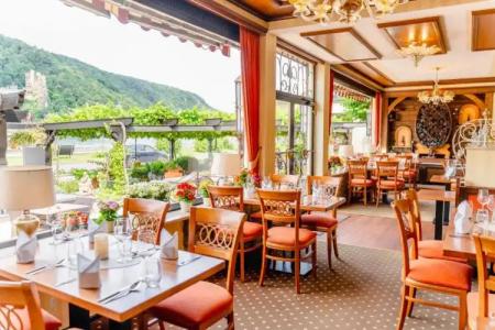 Unter den Linden - 24