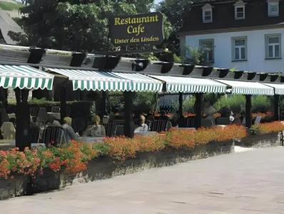 Unter den Linden - 12