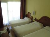 Standard Triple room with balcony