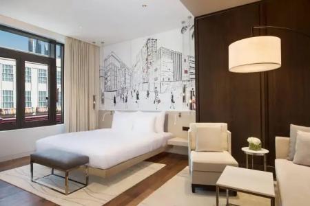 La Ville & Suites CITY WALK Dubai, Autograph Collection - 108