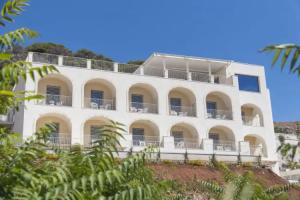 Est hotel, Santa Cesarea Terme