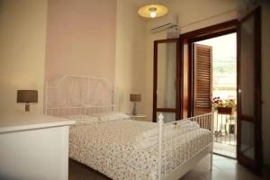 Bed & Breakfast «B&B DonnaLaura», Carini