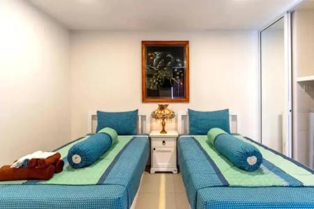 Parvena Sathorn - 29