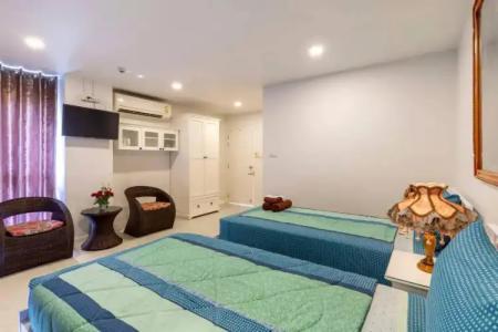 Parvena Sathorn - 21
