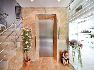 Parvena Sathorn - 13