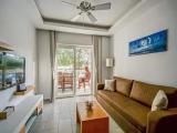 Suite with pool view