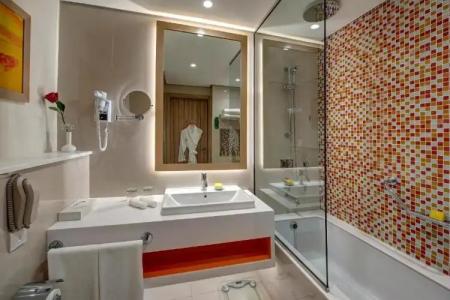 Al Khoory Atrium - 106