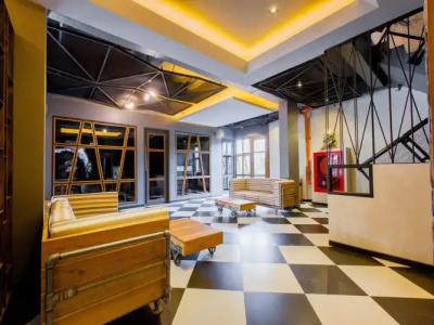 Loft Mania Boutique - 28