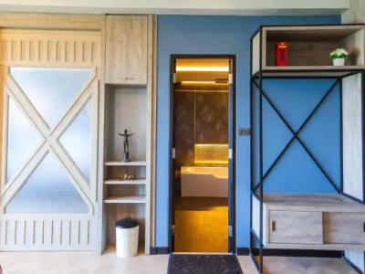 Loft Mania Boutique - 21