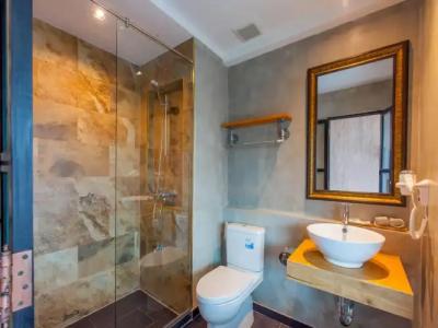 Loft Mania Boutique - 8